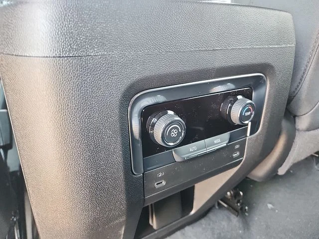 Nuevos CHEVROLET SUBURBAN à Estados chez autogozo