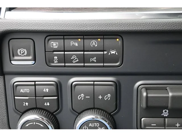 Nuevos CHEVROLET SUBURBAN à Estados chez autogozo