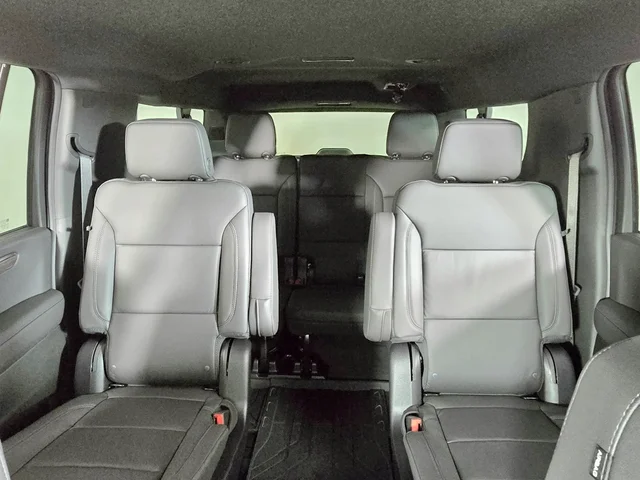 Nueve CHEVROLET SUBURBAN à Brainerd  chez Dondelinger Chevrolet