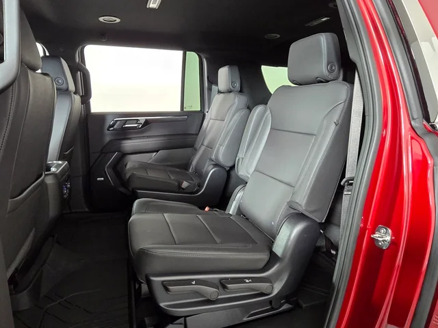Nueve CHEVROLET SUBURBAN à Brainerd  chez Dondelinger Chevrolet