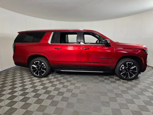 Nueve CHEVROLET SUBURBAN à Brainerd  chez Dondelinger Chevrolet