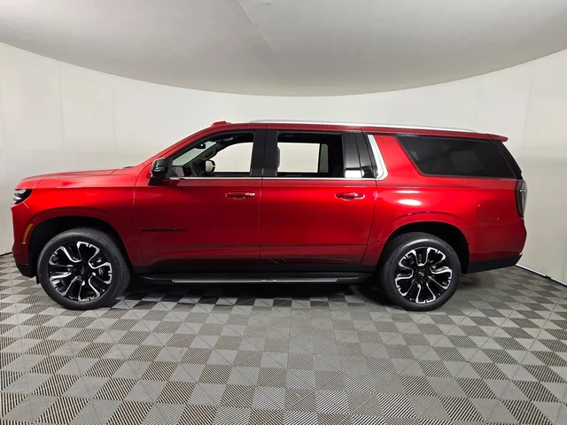 Nueve CHEVROLET SUBURBAN à Brainerd  chez Dondelinger Chevrolet
