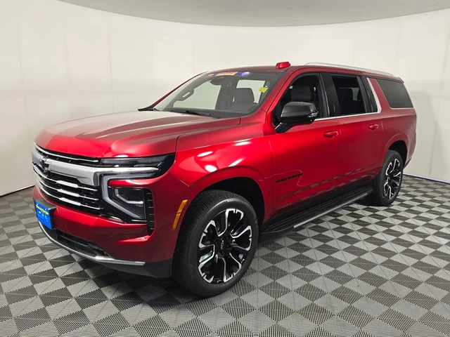 Nueve CHEVROLET SUBURBAN à Brainerd  chez Dondelinger Chevrolet