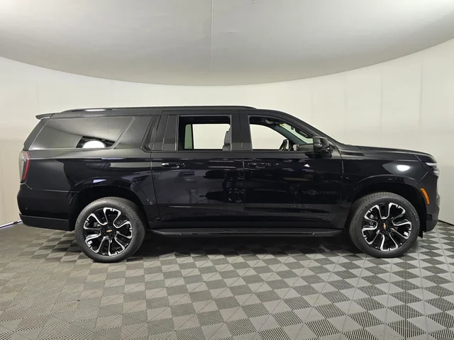 Nueve CHEVROLET SUBURBAN à Brainerd  chez Dondelinger Chevrolet