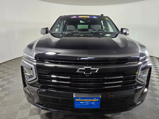 Nueve CHEVROLET SUBURBAN à Brainerd  chez Dondelinger Chevrolet