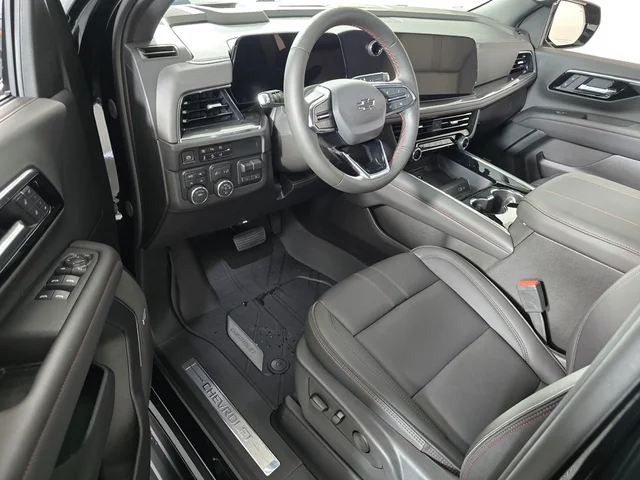 Nueve CHEVROLET SUBURBAN à Brainerd  chez Dondelinger Chevrolet