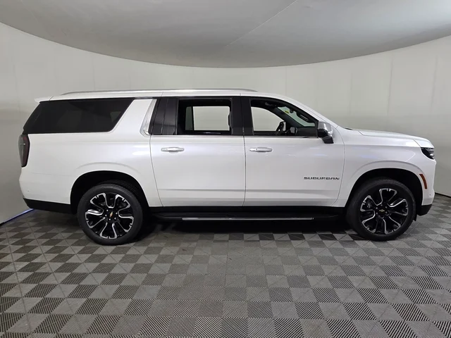 Nueve CHEVROLET SUBURBAN à Brainerd  chez Dondelinger Chevrolet