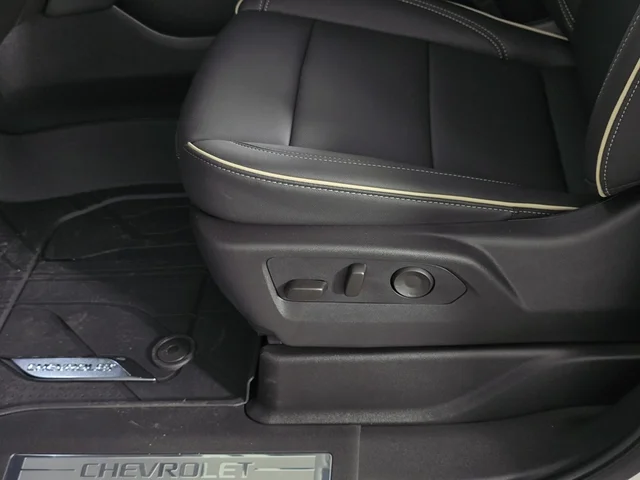 Nueve CHEVROLET SUBURBAN à Brainerd  chez Dondelinger Chevrolet