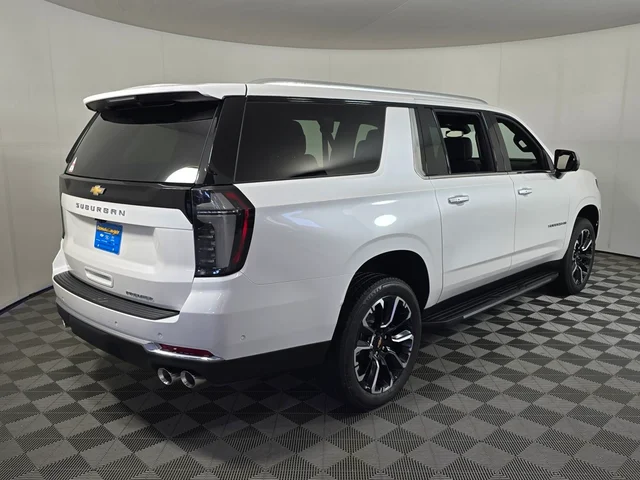 Nueve CHEVROLET SUBURBAN à Brainerd  chez Dondelinger Chevrolet