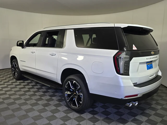 Nueve CHEVROLET SUBURBAN à Brainerd  chez Dondelinger Chevrolet
