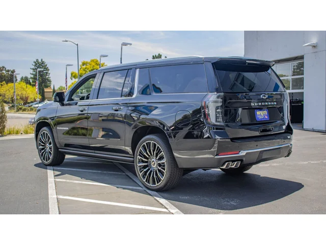 Nuevos CHEVROLET SUBURBAN à Estados chez autogozo