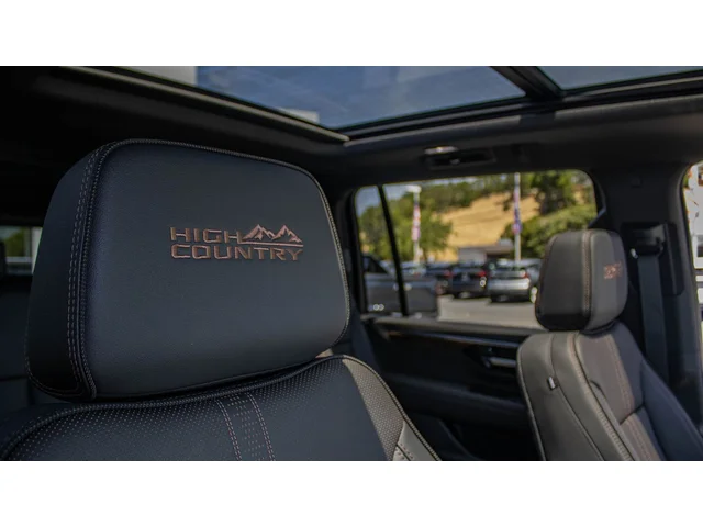 Nuevos CHEVROLET SUBURBAN à Estados chez autogozo