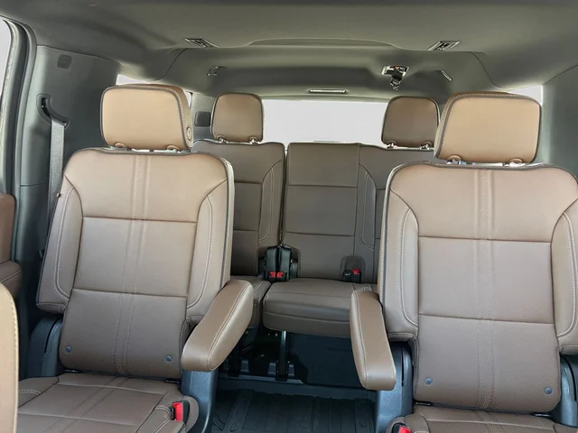Nuevos CHEVROLET SUBURBAN à Estados chez autogozo