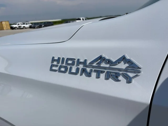 Nuevos CHEVROLET SUBURBAN à Estados chez autogozo