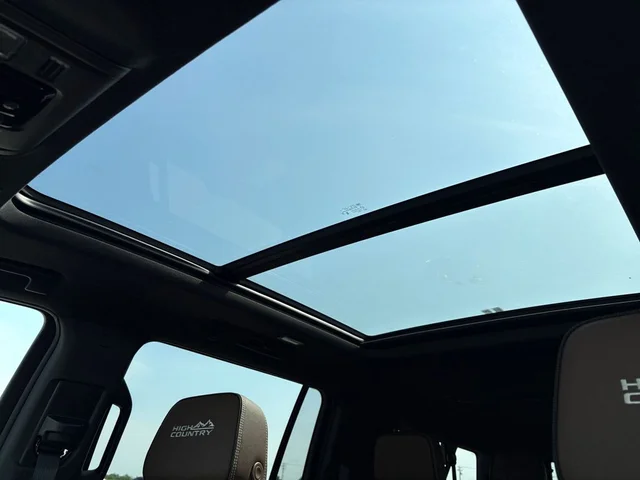 Nuevos CHEVROLET SUBURBAN à Estados chez autogozo