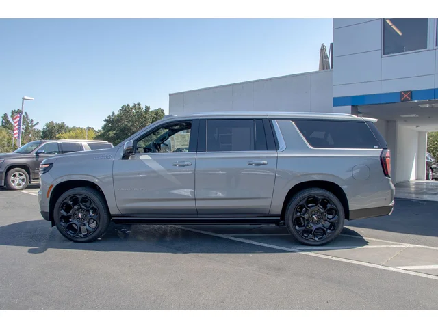 Nuevos CHEVROLET SUBURBAN à Estados chez autogozo