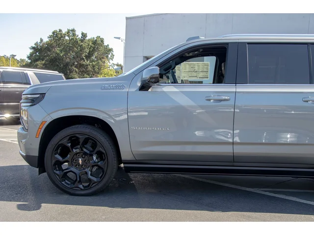 Nuevos CHEVROLET SUBURBAN à Estados chez autogozo