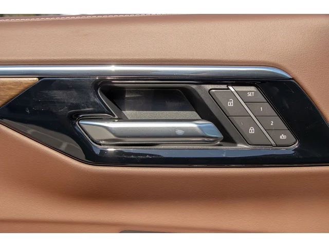 Nuevos CHEVROLET SUBURBAN à Estados chez autogozo