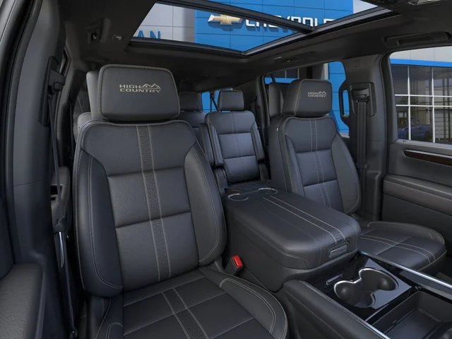 Nuevos CHEVROLET SUBURBAN à Estados chez autogozo