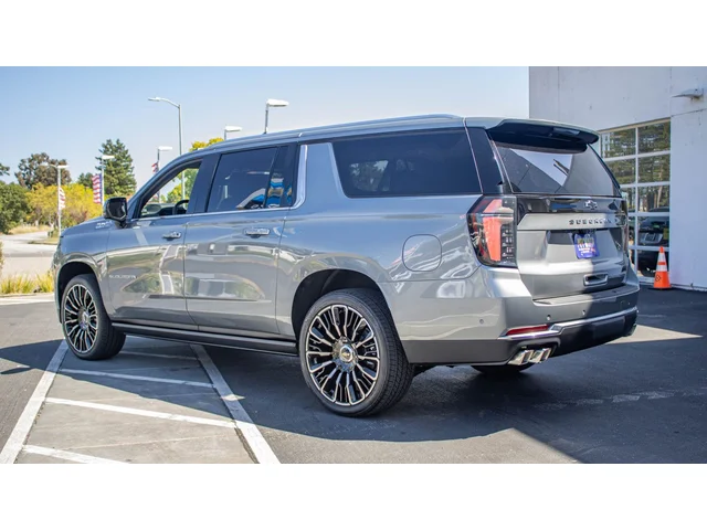 Nuevos CHEVROLET SUBURBAN à Estados chez autogozo