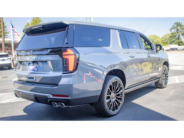 Nuevos CHEVROLET SUBURBAN à Estados chez autogozo