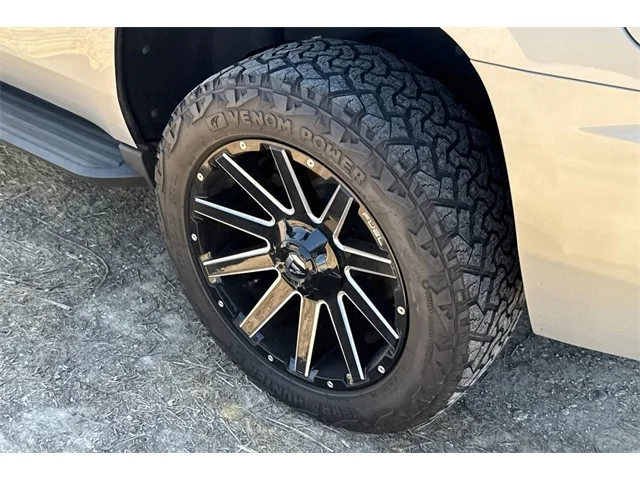 SEMINUEVOS CHEVROLET Tahoe at ELK GROVE in Elk Grove Buick GMC