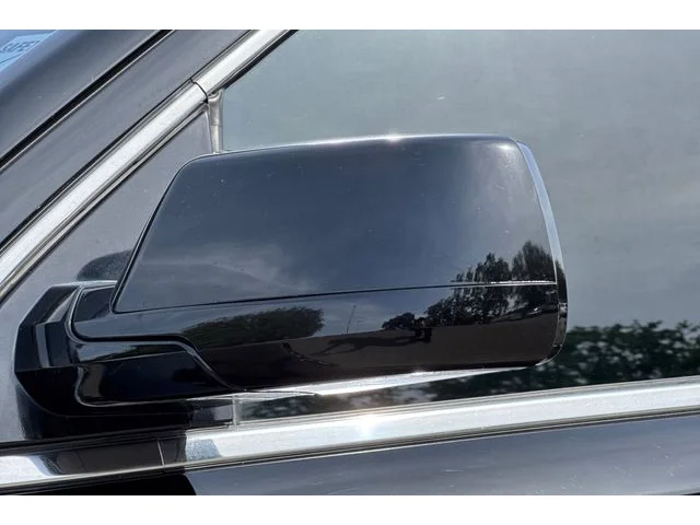 SEMINUEVOS CHEVROLET Suburban at ELK GROVE in Elk Grove Buick GMC