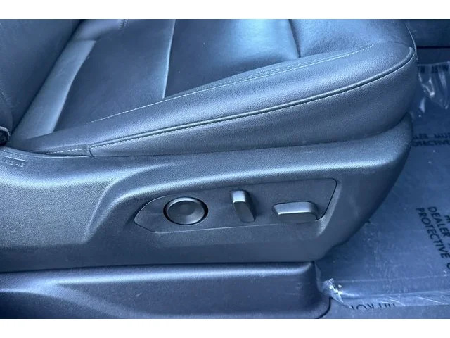 SEMINUEVOS CHEVROLET Suburban at ELK GROVE in Elk Grove Buick GMC