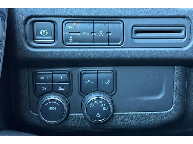 SEMINUEVOS CHEVROLET Suburban at ELK GROVE in Elk Grove Buick GMC