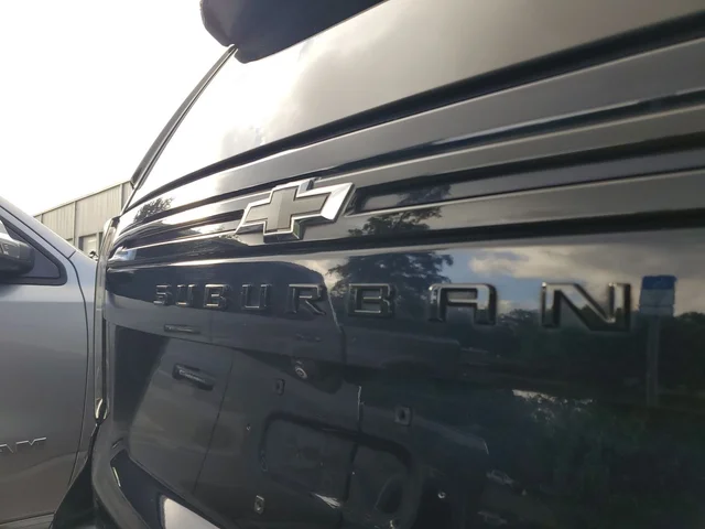 SEMINUEVOS CHEVROLET Suburban a Estados en autogozo