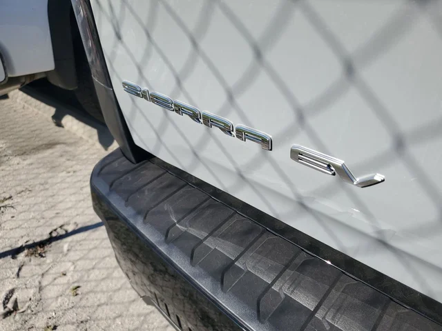 Nuevos GMC SIERRA EV à Estados chez autogozo
