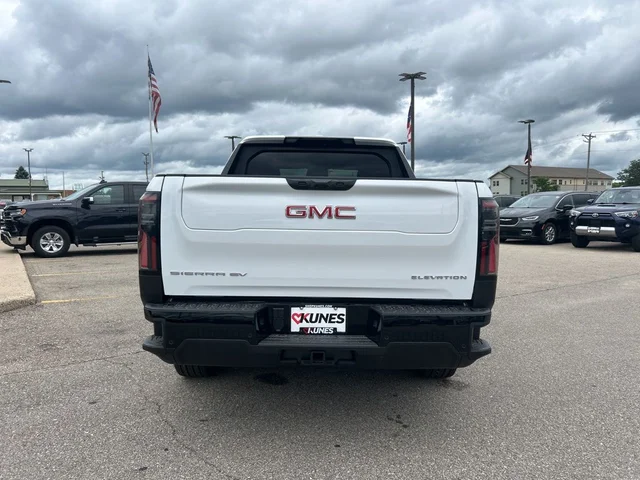Nuevos GMC SIERRA EV à Estados chez autogozo