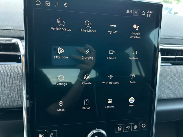 Nuevos GMC SIERRA EV à Estados chez autogozo