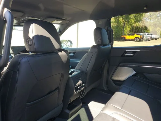 Nuevos GMC SIERRA EV à Estados chez autogozo
