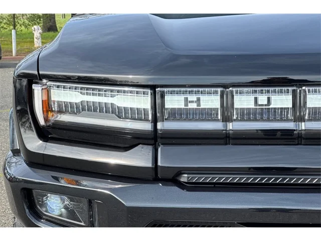 SEMINUEVOS GMC Hummer EV Pickup at ELK GROVE in Elk Grove Buick GMC