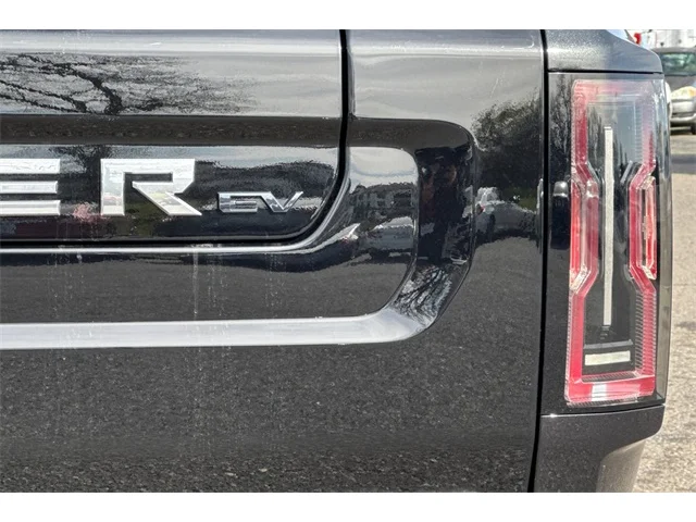 SEMINUEVOS GMC Hummer EV Pickup at ELK GROVE in Elk Grove Buick GMC