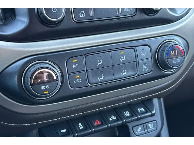 SEMINUEVOS GMC Canyon at ELK GROVE in Elk Grove Buick GMC