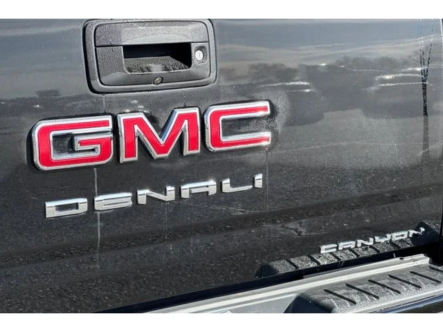 SEMINUEVOS GMC Canyon at ELK GROVE in Elk Grove Buick GMC