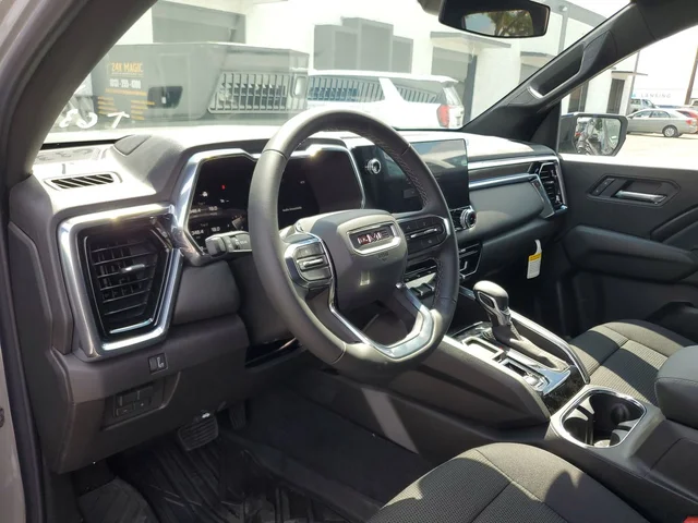 Nuevos GMC CANYON à Estados chez autogozo