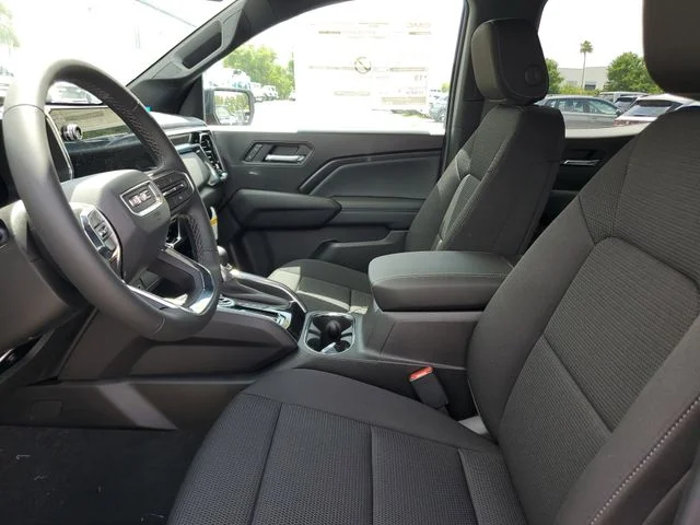 Nuevos GMC CANYON à Estados chez autogozo
