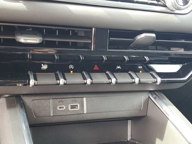 Nuevos GMC CANYON à Estados chez autogozo