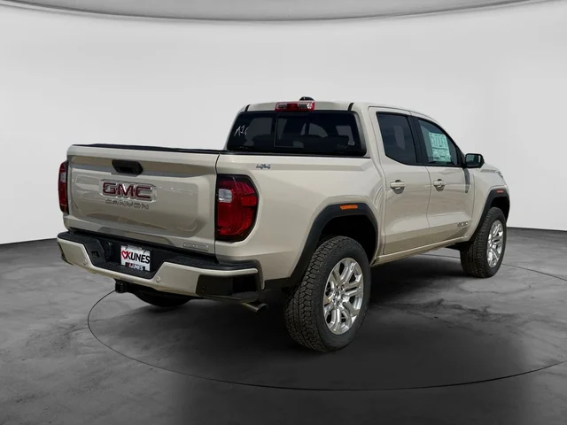 Nuevos GMC CANYON à Estados chez autogozo