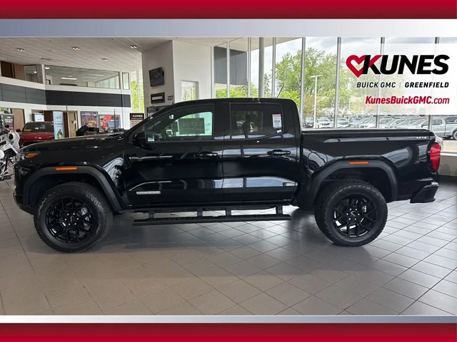Nuevos GMC CANYON à Estados chez autogozo