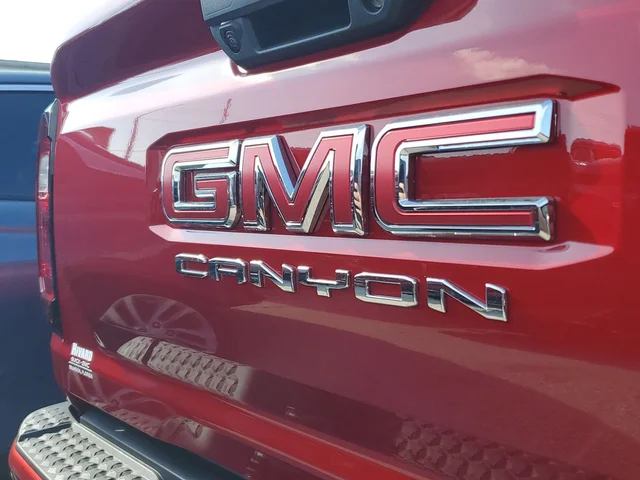 Nuevos GMC CANYON à Estados chez autogozo