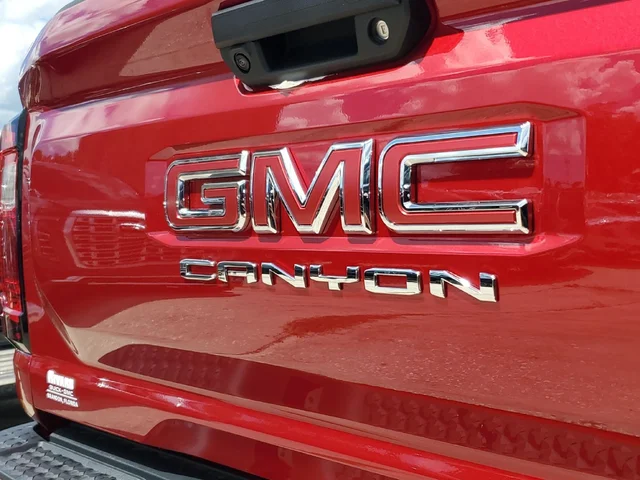 Nuevos GMC CANYON à Estados chez autogozo