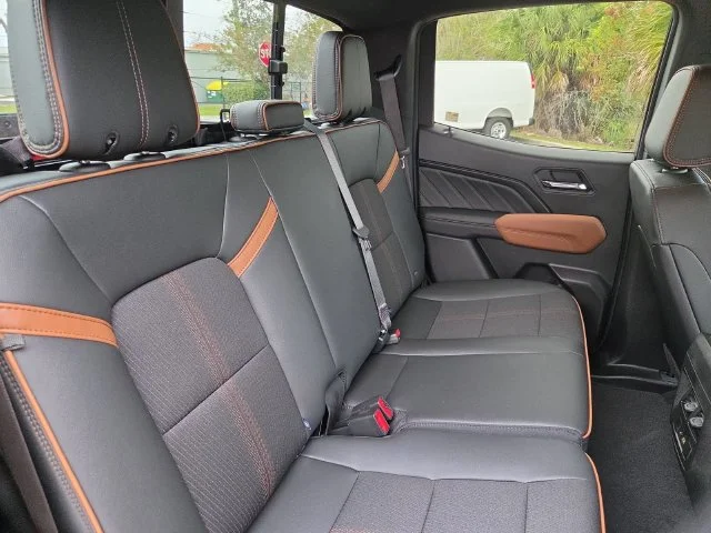 Nuevos GMC CANYON à Estados chez autogozo