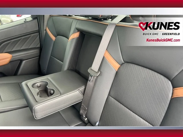 Nuevos GMC CANYON à Estados chez autogozo