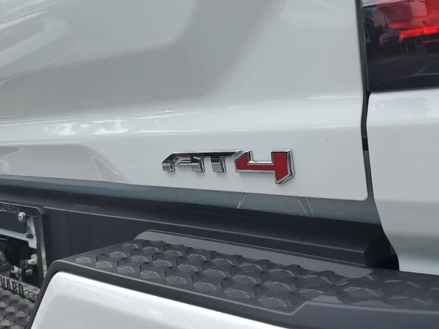 Nuevos GMC CANYON à Estados chez autogozo