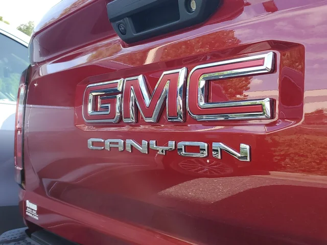 Nuevos GMC CANYON à Estados chez autogozo
