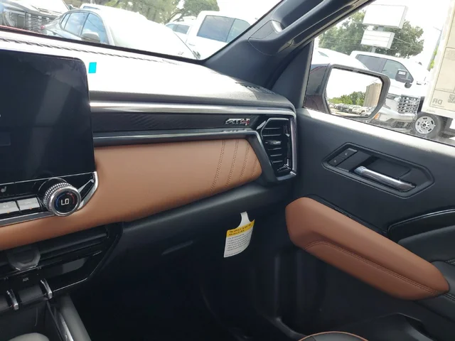 Nuevos GMC CANYON à Estados chez autogozo